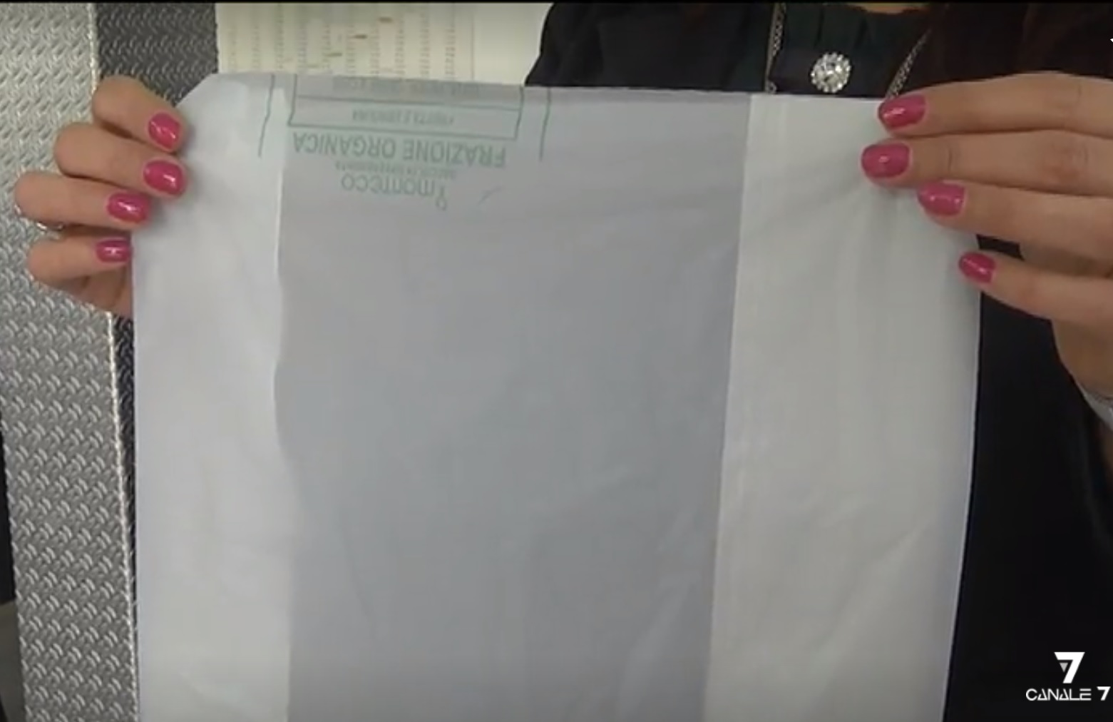 Locorotondo: nuova campagna informativa sul corretto utilizzo delle buste per la frazione organica